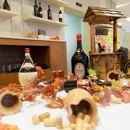 Renzo Hotel Чезенатико Экстерьер фото