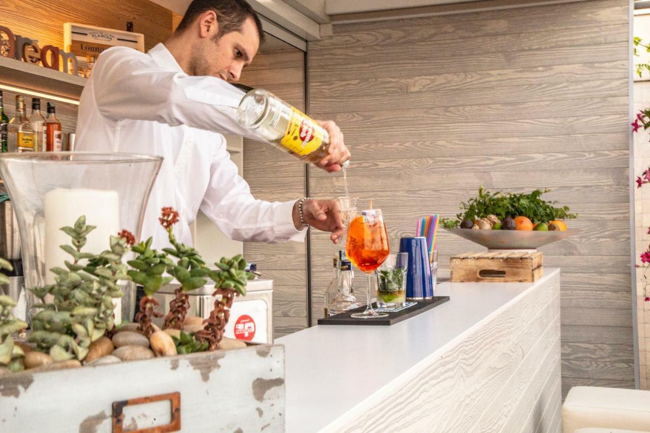 Renzo Hotel Чезенатико Экстерьер фото